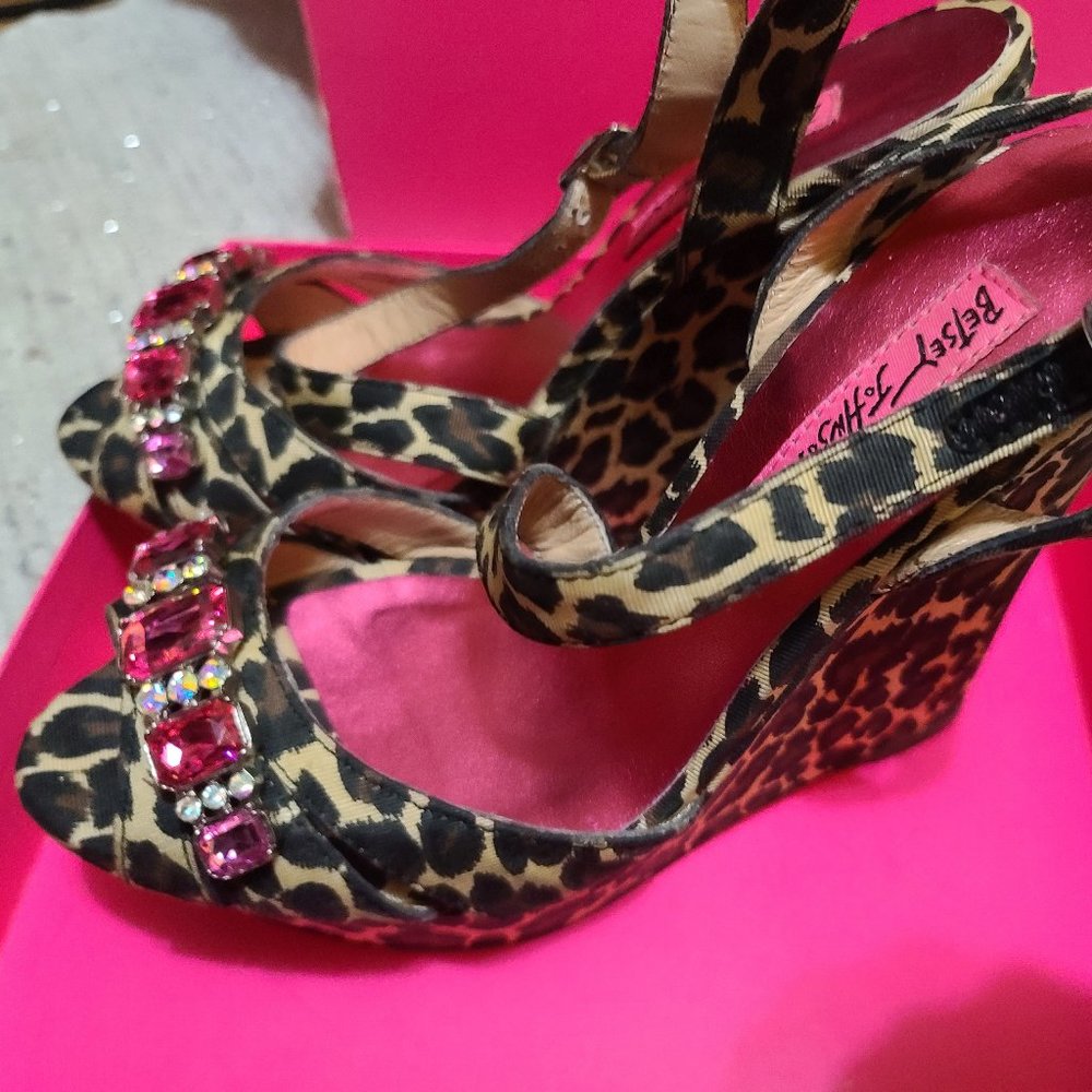 Betsy Johnson wedge heels